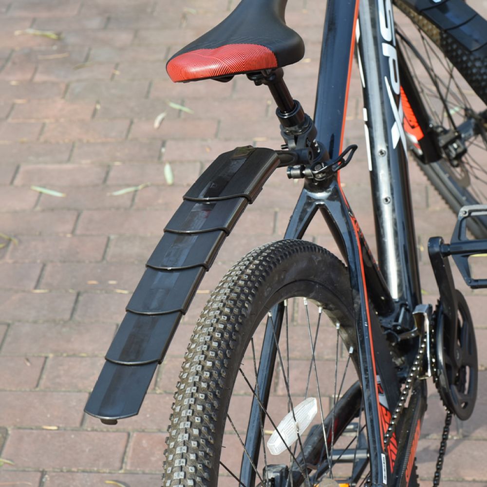 Uniwersalny, składany błotnik  – Cycling Commute In Rain recenzja i cena